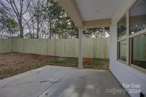 Exterior - 937 15th St, Lancaster, SC 29720 photo 6 of 8