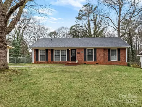 6226 Netherwood Dr, Charlotte, NC 28210