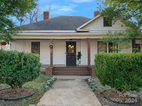 14 Pine Grove Ave, Asheville, NC 28801