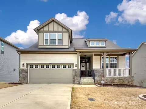 10157 Castlebrooke Dr, Concord, NC 28027