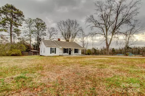 211 S Rudisill Ave, Cherryville, NC 28021