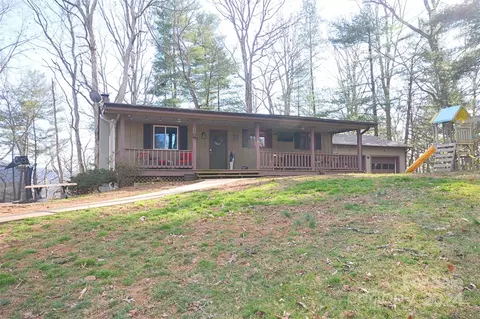 5 Mountain Oaks Dr, Fletcher, NC 28732
