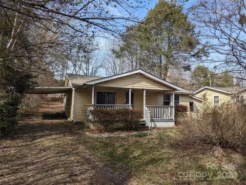 45 Vance Ave, Black Mountain, NC 28711