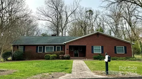 818 Mcgill 14-15 St #14-15, Albemarle, NC 28001
