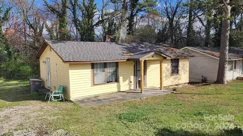 124 Fort Worth St, Kannapolis, NC 28083