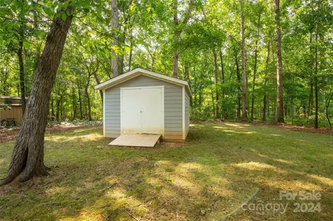 Exterior - 3424 Pebble Dr, Monroe, NC 28110 photo 6 of 7