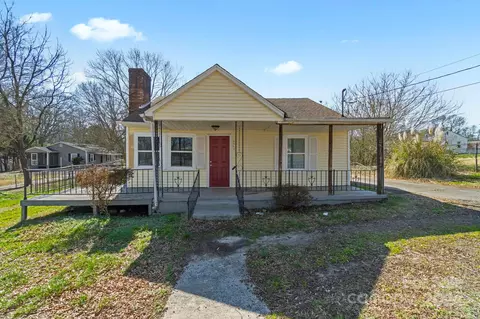 1605 Collinston Dr, Gastonia, NC 28052