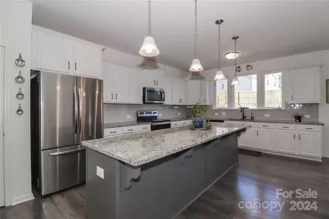105 Tuppy Ct, Statesville, NC 28625