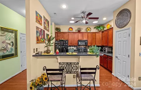 Kitchen - 978 Platinum Dr, Fort Mill, SC 29708 photo 7 of 8