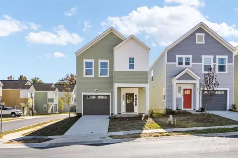 503 Kingsway Cir, Charlotte, NC 28214