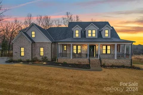 743 Misty Arbor Frd, Clover, SC 29710