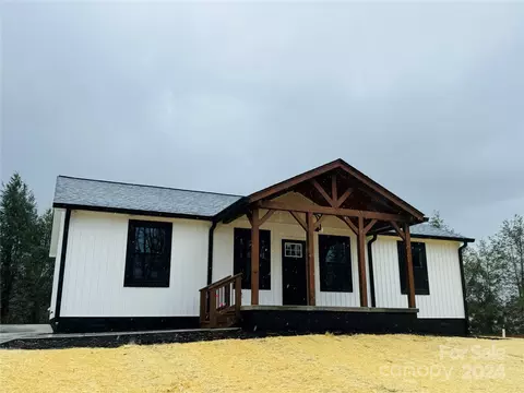 977 Sterling St, Valdese, NC 28690