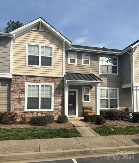 825 Lacebark Dr, Rock Hill, SC 29732