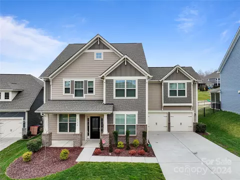 17612 Shasta Daisy Cir, Davidson, NC 28036