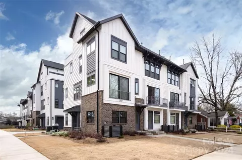 2965 Simpson Dr, Charlotte, NC 28205