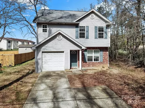 6815 City View Dr, Charlotte, NC 28212