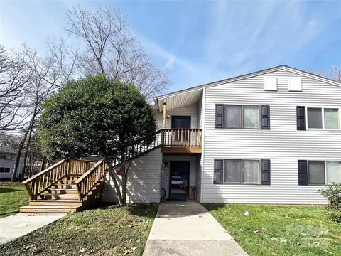 1661 Hunters Trl, Rock Hill, SC 29732