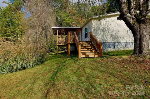 Exterior - 52 Frank Biddix Rd, Spruce Pine, NC 28777 photo 5 of 12