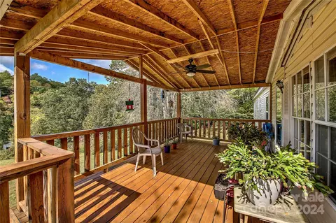 52 Frank Biddix Rd, Spruce Pine, NC 28777