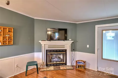 Living - 52 Frank Biddix Rd, Spruce Pine, NC 28777 photo 1 of 4