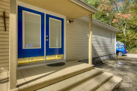 Exterior - 52 Frank Biddix Rd, Spruce Pine, NC 28777 photo 6 of 12