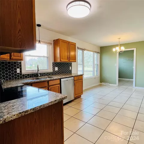 Kitchen - 504 Willow Rd, Salisbury, NC 28147 photo 4 of 5