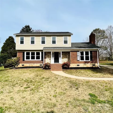 504 Willow Rd, Salisbury, NC 28147