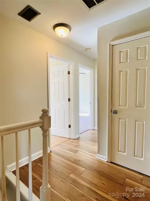 Entry Way - 504 Willow Rd, Salisbury, NC 28147 photo 3 of 4
