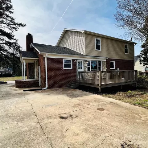 Exterior - 504 Willow Rd, Salisbury, NC 28147 photo 9 of 10