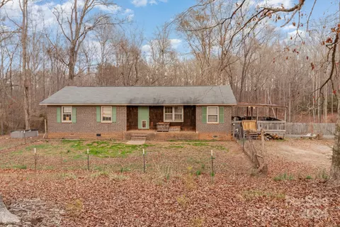 409 Indian Springs Rd, Blacksburg, SC 29702