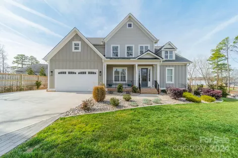110 Fairfax Ct, Mooresville, NC 28117