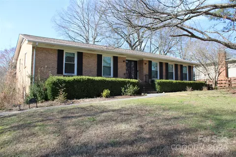 225 Wesconnett Dr, Charlotte, NC 28214