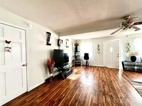 Living - 1305 Martin Luther King Ave, Kannapolis, NC 28083 photo 1 of 4