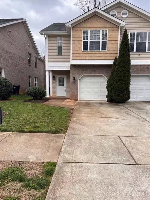 115 Sherman Oaks Ln, Mooresville, NC 28115