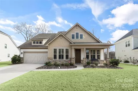 10417 Paper Birch Dr, Charlotte, NC 28215