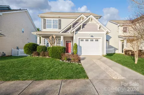 9609 Long Hill Dr, Charlotte, NC 28214