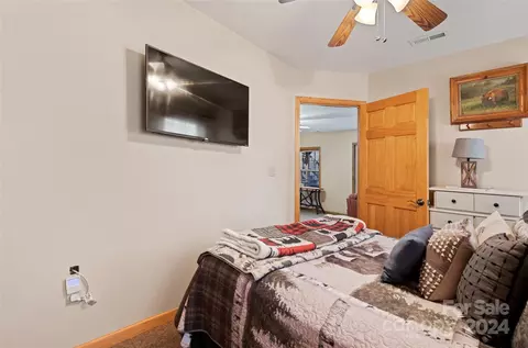 Bedroom - 235 Double Top Trl, Sylva, NC 28779 photo 4 of 5