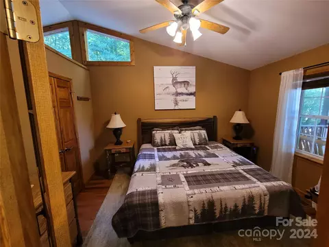 Bedroom - 235 Double Top Trl, Sylva, NC 28779 photo 2 of 5