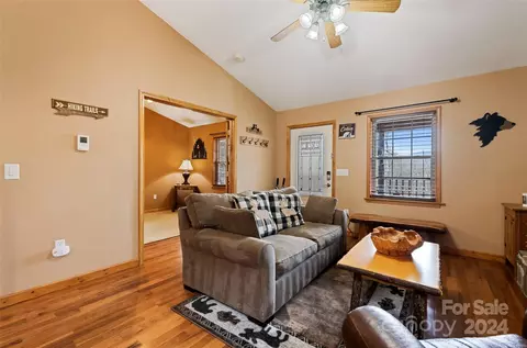 Living - 235 Double Top Trl, Sylva, NC 28779 photo 3 of 7