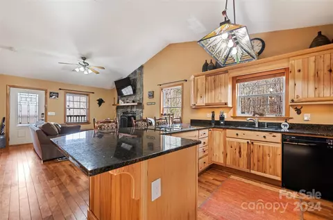 Kitchen - 235 Double Top Trl, Sylva, NC 28779 photo 2 of 5