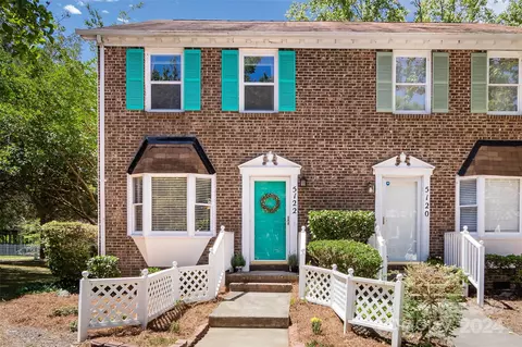 5122 Fair Wind Ln, Charlotte, NC 28212