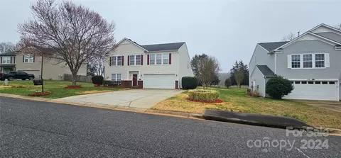 1985 Leesburg 188 Dr #188, Clover, SC 29710
