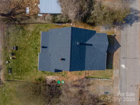 Exterior - 58 Hampton St, Sylva, NC 28779 photo 8 of 9