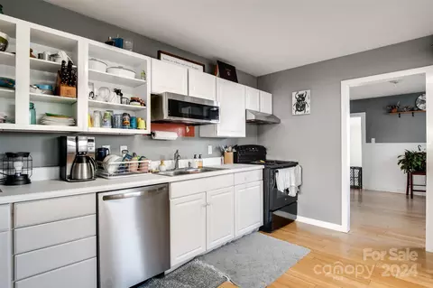 Kitchen - 58 Hampton St, Sylva, NC 28779 photo 1 of 2