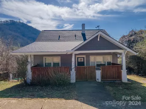 Exterior - 58 Hampton St, Sylva, NC 28779 photo 3 of 9