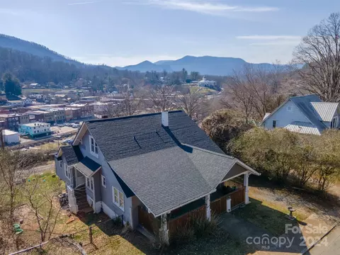 Exterior - 58 Hampton St, Sylva, NC 28779 photo 5 of 9