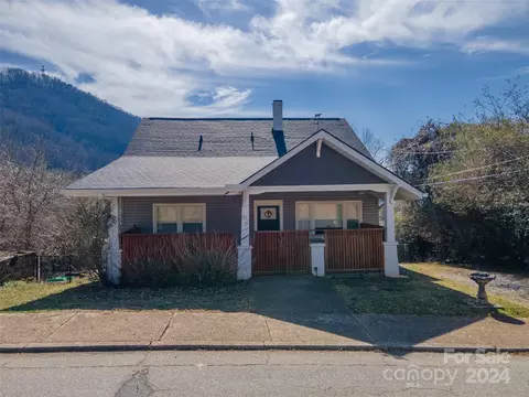 Exterior - 58 Hampton St, Sylva, NC 28779 photo 2 of 9