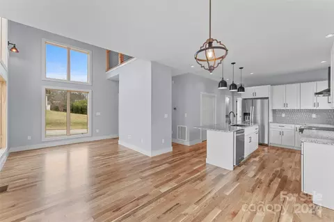 Kitchen - 188 Ashworth Ave, Brevard, NC 28712 photo 1 of 7
