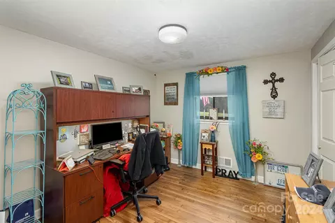 Living - 5231 Hall St, Conover, NC 28613 photo 4 of 4