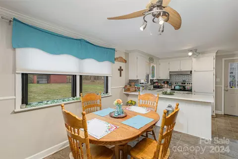 Dining - 5231 Hall St, Conover, NC 28613 photo 1 of 2